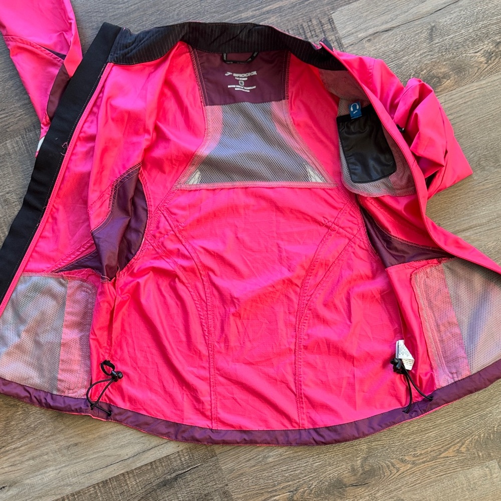 Brooks Running Tech Jacket - Picture 4 of 6